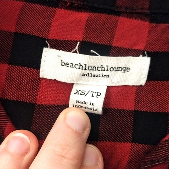 5/$30 BeachLunchLounge Red Buffalo Plaid Embroidered Button Up Longsleeved Shirt - Picture 5 of 6